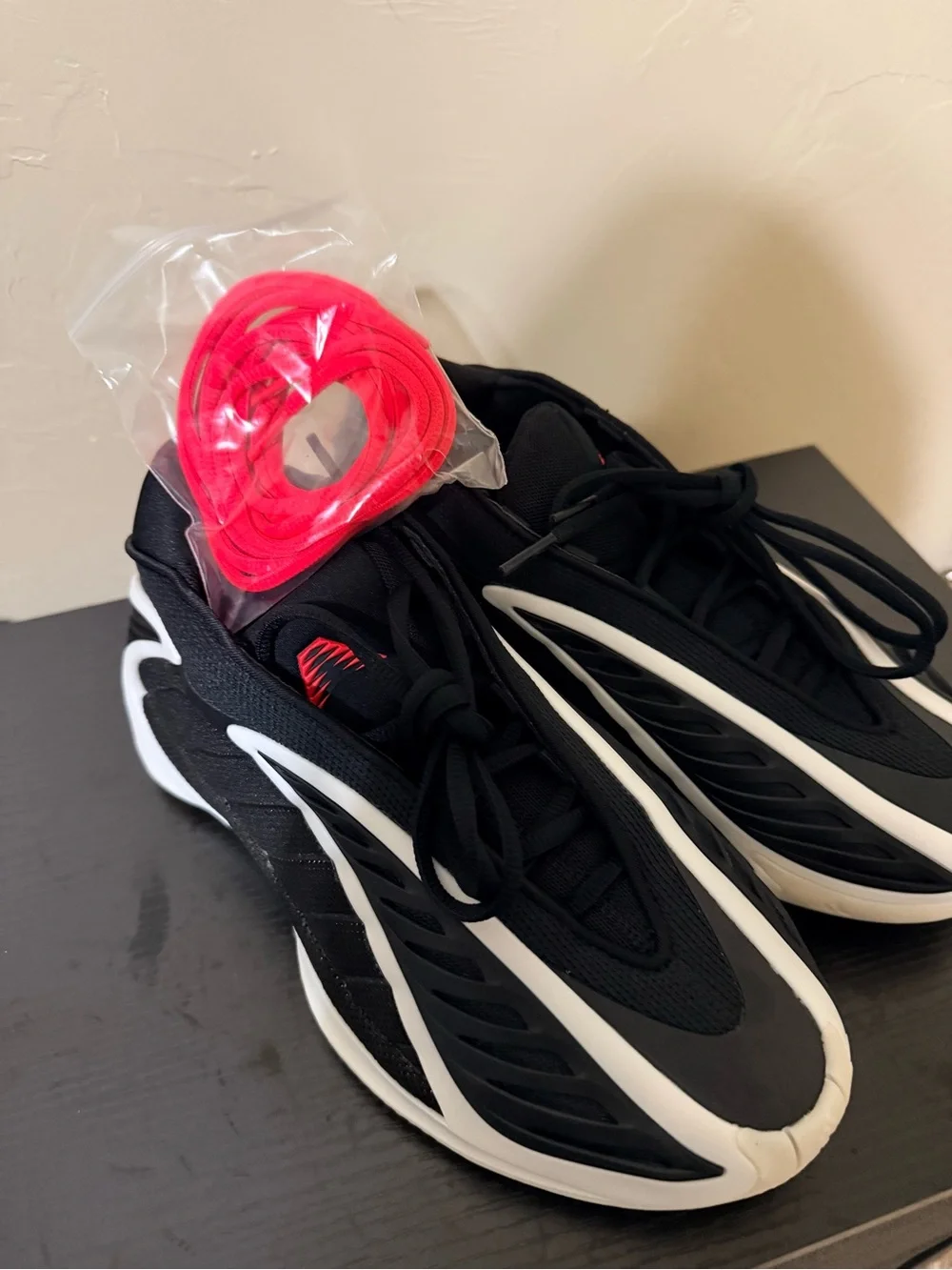 adidas stylish black